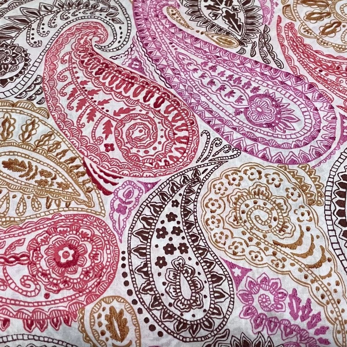 Deco Paisley - pink image 0