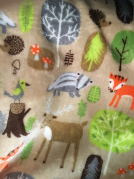 Supersoft fleece, beige with woodland creatures image 0