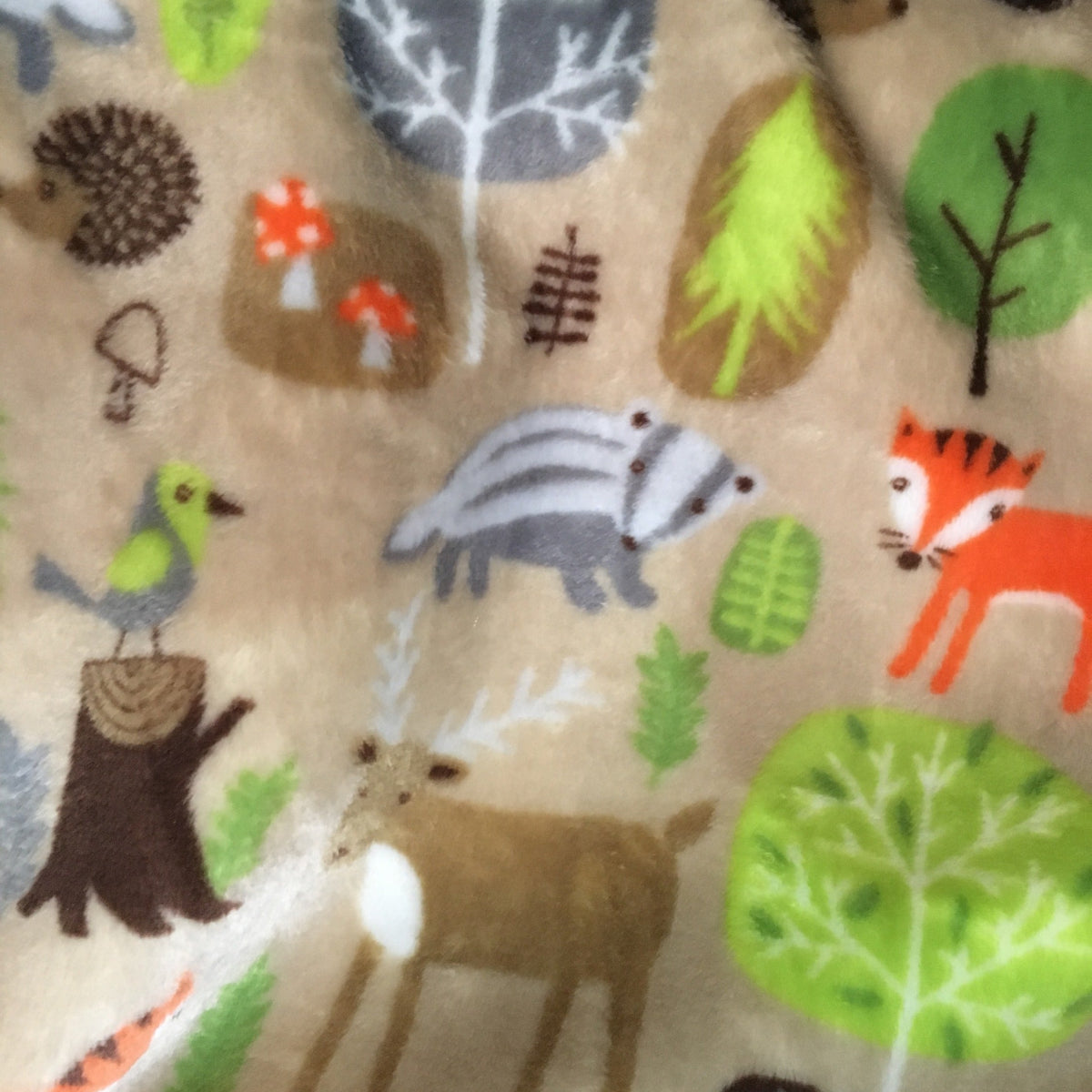Supersoft fleece, beige with woodland creatures image 0