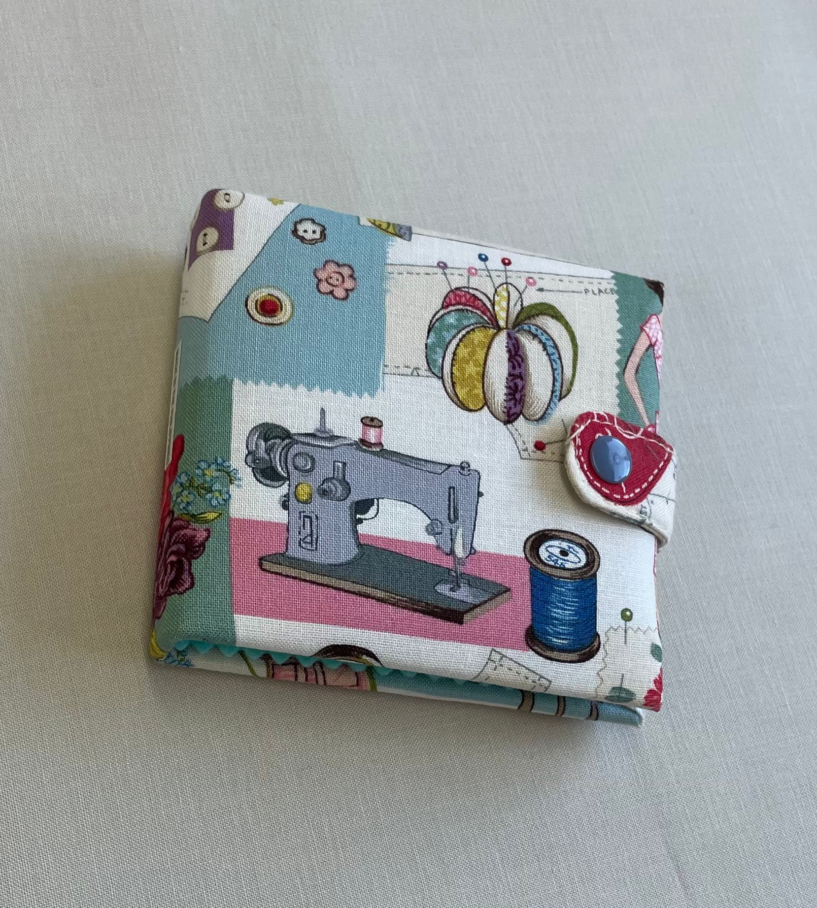 Vintage needle case with scissors image 0