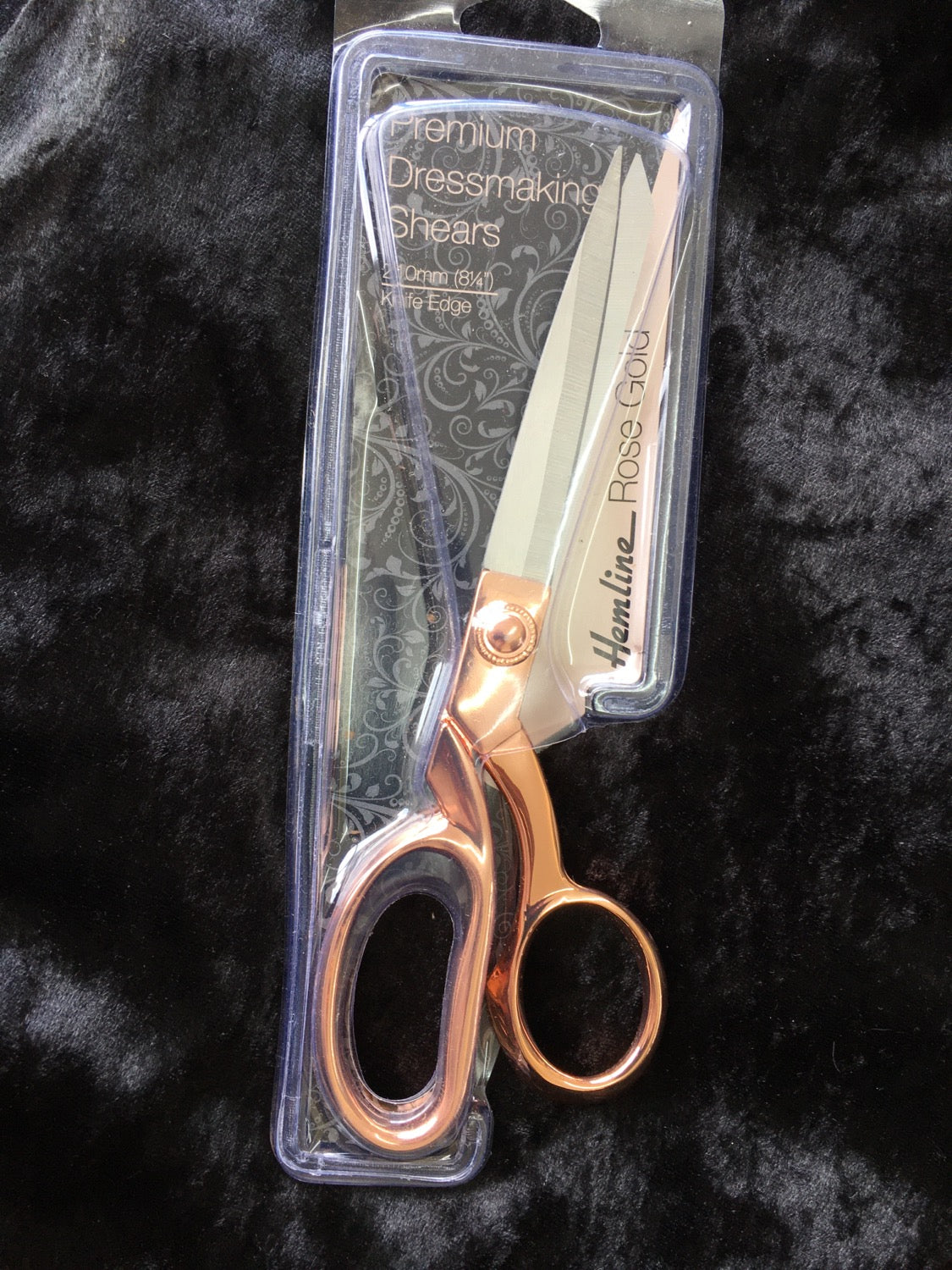 Hemline Rose Gold dressmaking Shears 8 inch image 0