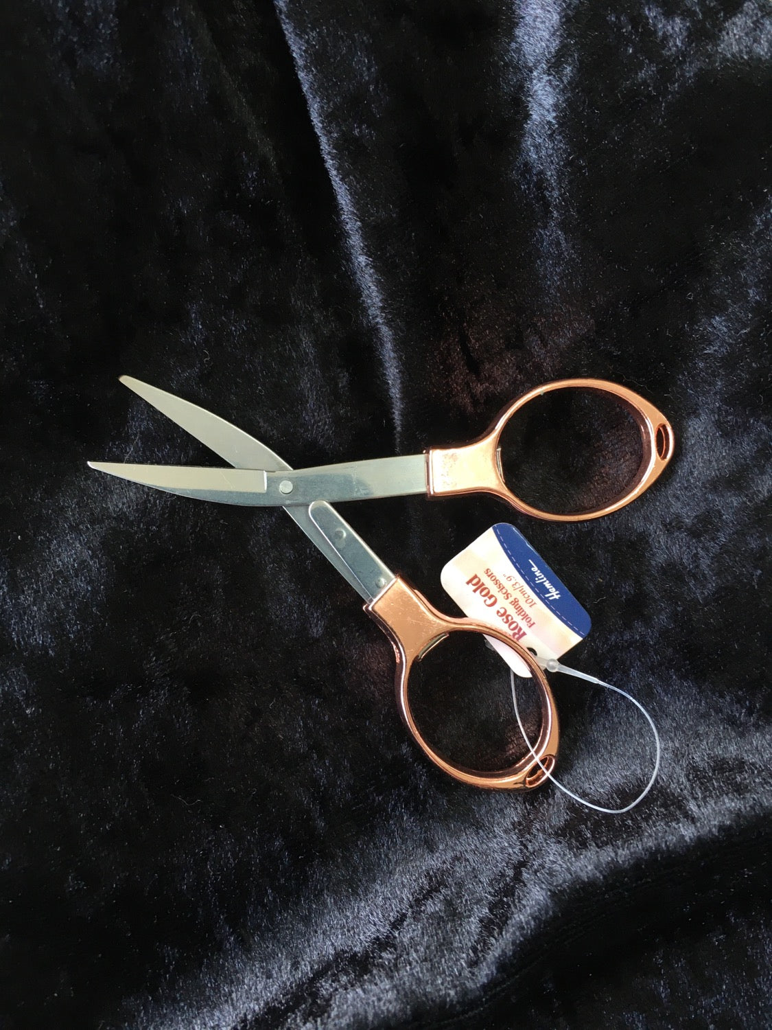 Hemline Rose Gold Folding Scissors image 1