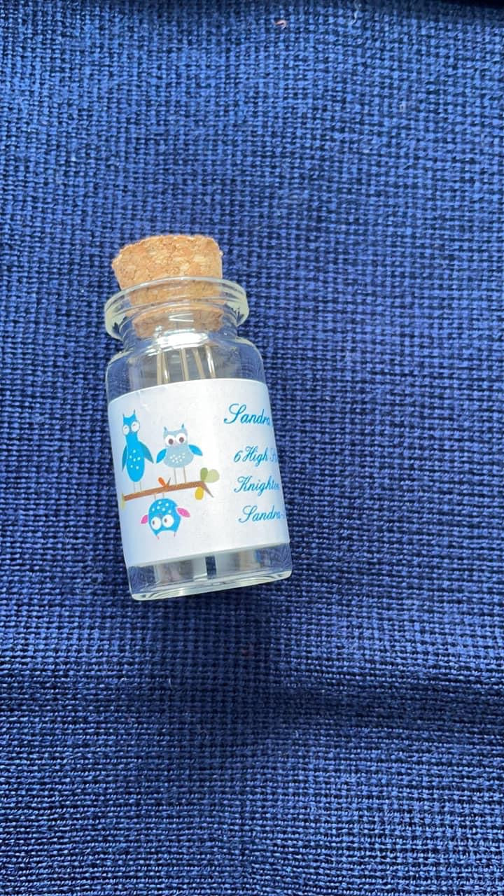 Refillable machine needles jar  image 1