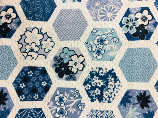 Makower Indigo Hexagons image 0