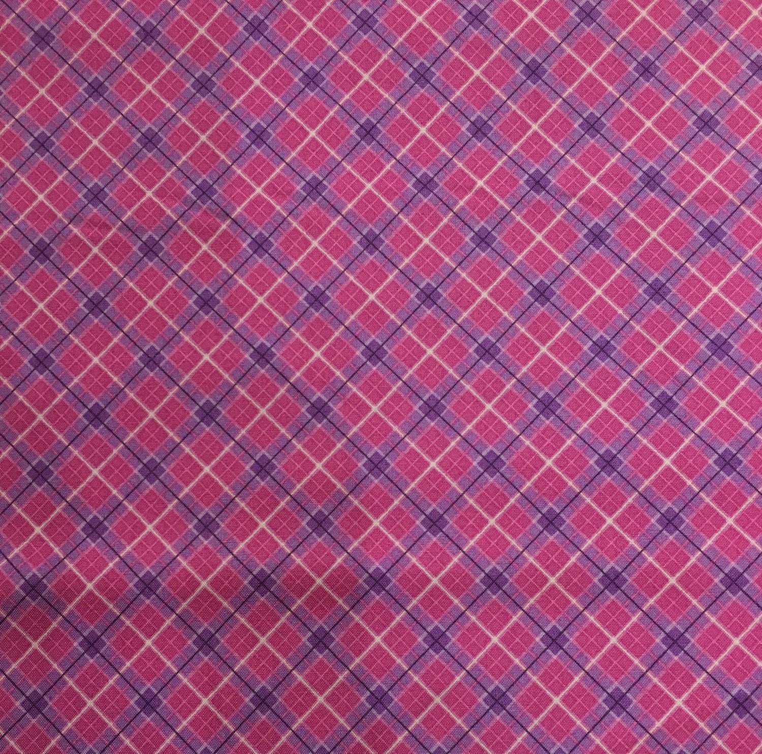 Lewis and Irene Celtic Blessings plaid in pink image 0