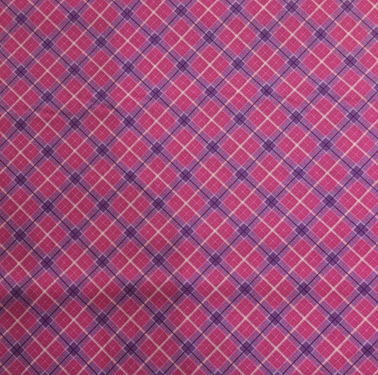 Lewis and Irene Celtic Blessings plaid in pink image 0